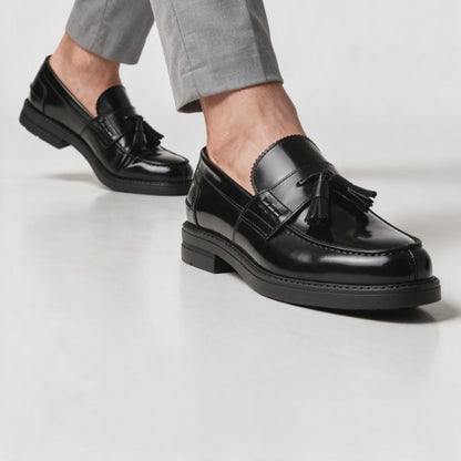 Mocassini college in pelle abrasivata con fiocco - Nero - Arconero lookbook