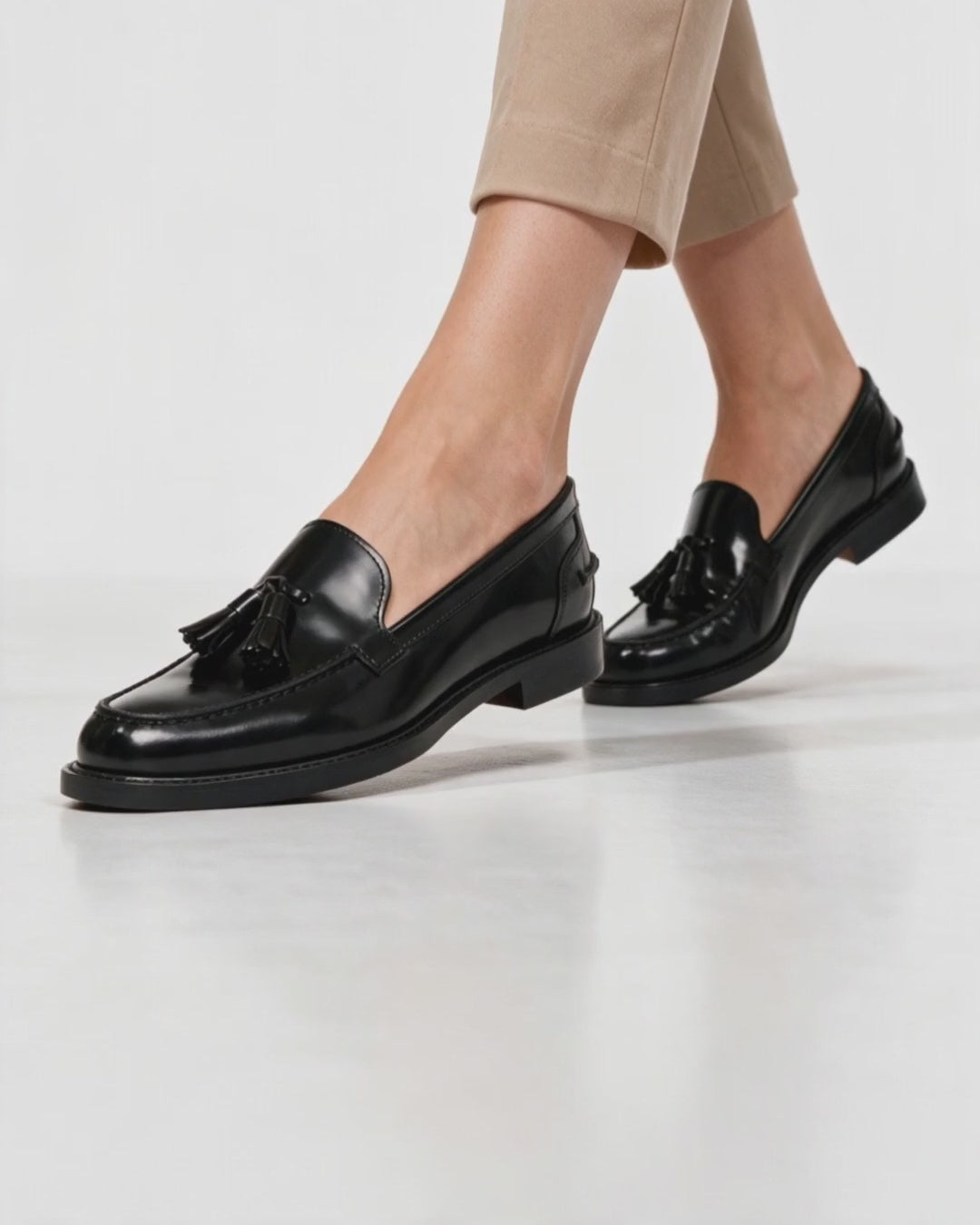 Mocassini A104PN Donna con fiocco in Pelle - Nero - Arconero lookbook