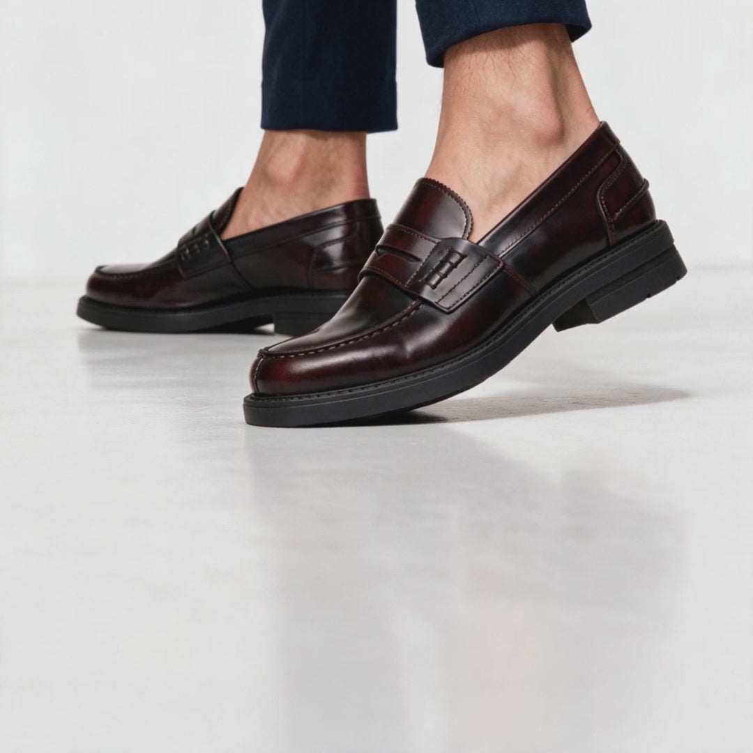 Mocassini college in pelle abrasivata - Bordeaux - Arconero lookbook